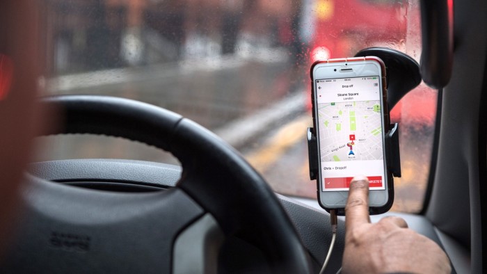 Uber gana un respiro multimillonario en pagos de impuestos en