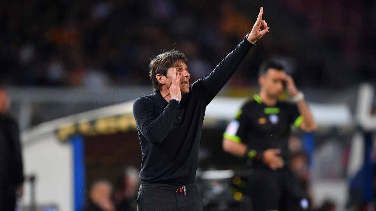Un título con la foto de Conte. Inter Win, pero