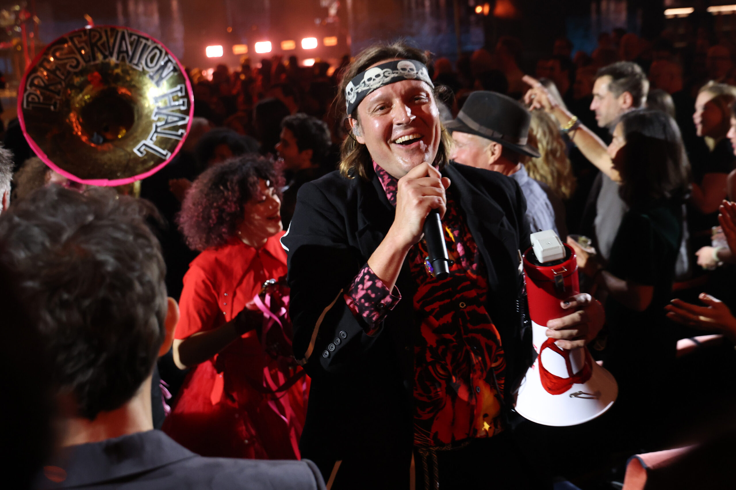 Vive desde Londres: Arcade Fire and the Pendulum of Death