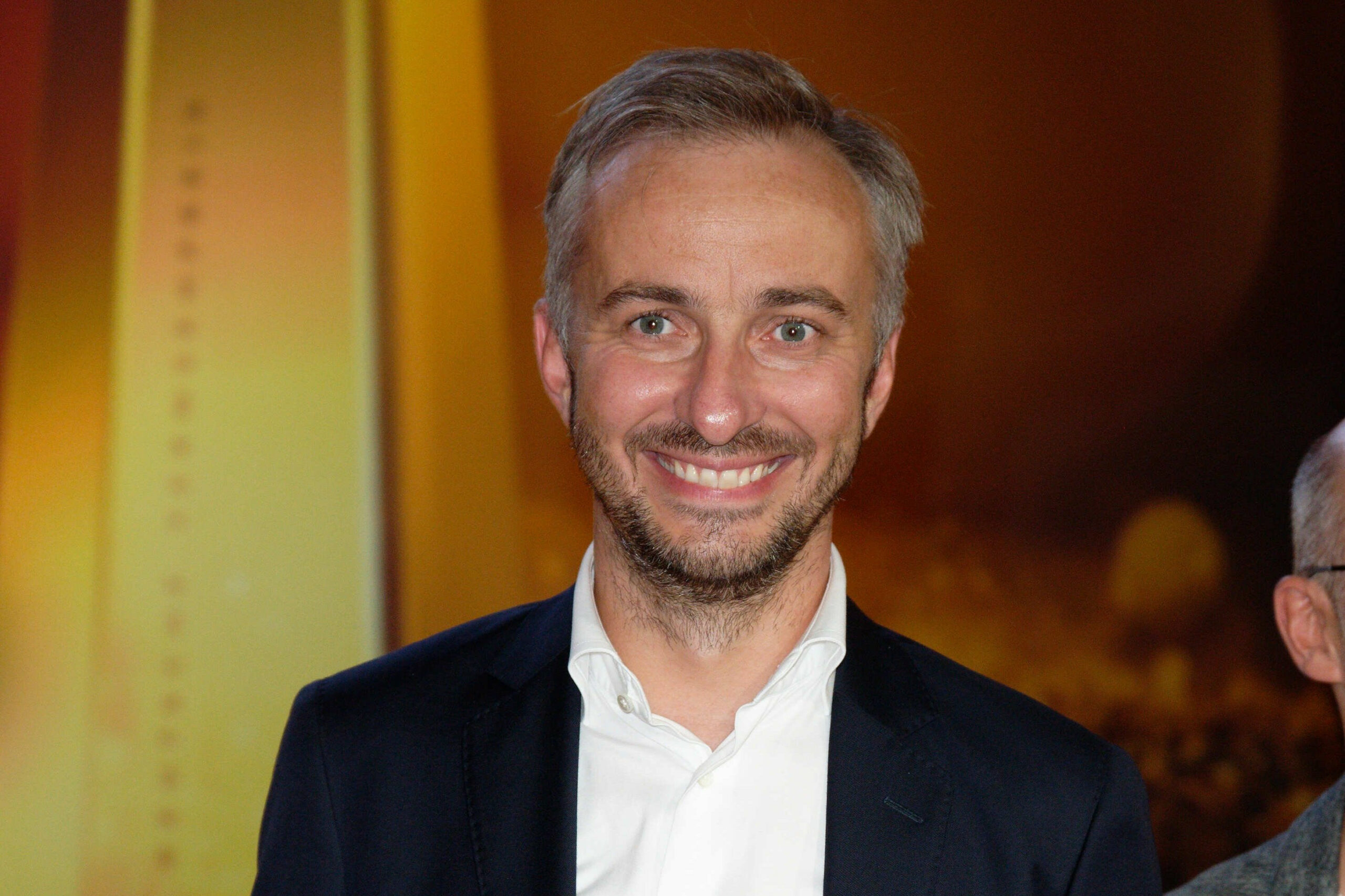 "ZDF Magazin Royale" expuso los derechos anónimos YouTuber