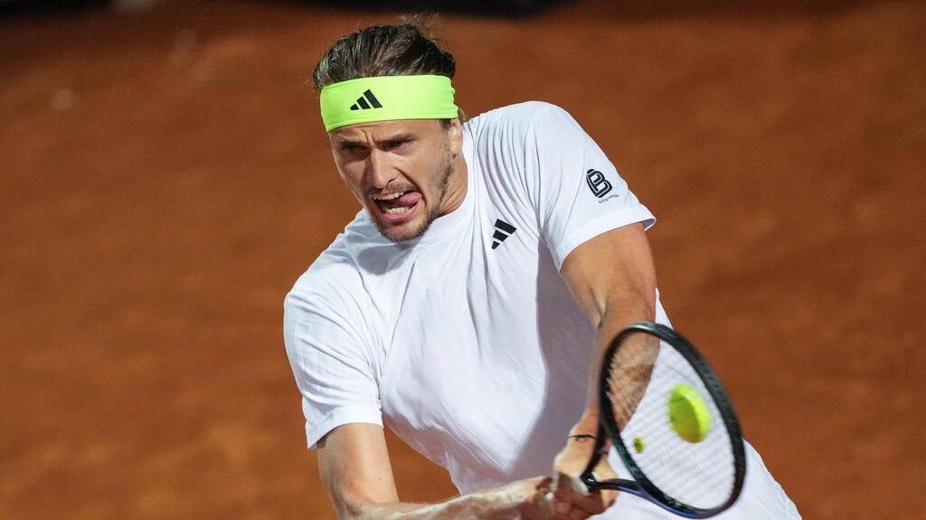Zverev falla en el héroe local musetti
