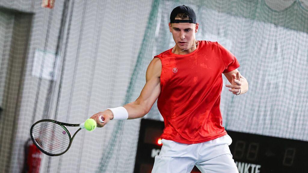 ¡MISIRIUS SERIE! Talento de tenis antes del próximo golpe