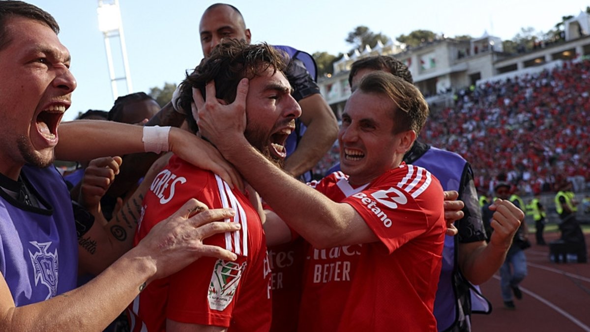 ¡Orkun Kökçü está en el escenario en el partido final!