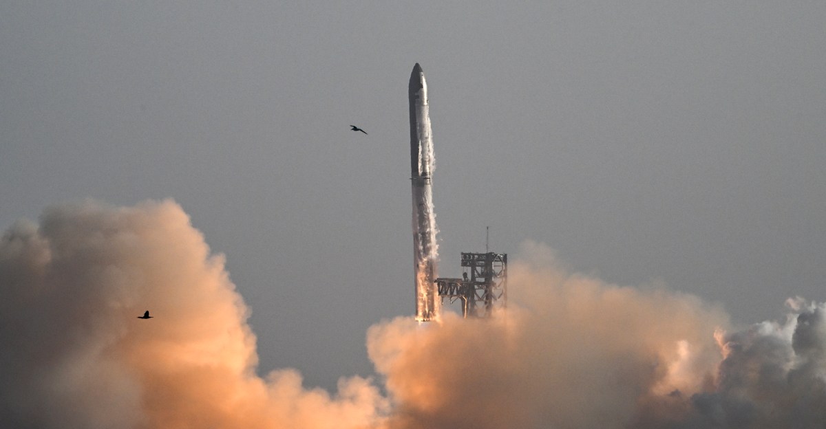 ¿Por qué siguen explotando los cohetes de SpaceX?