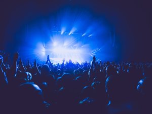 Temporada de festivales: ¿cómo cuidar de tus oídos?