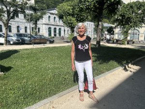 A sus 83 años, Anne-Marie Girard celebra su 46ª cura