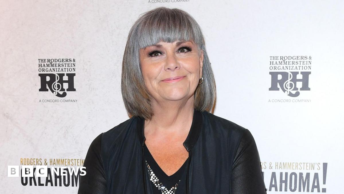 Dawn French se disculpa por el video "unilateral" sobre la