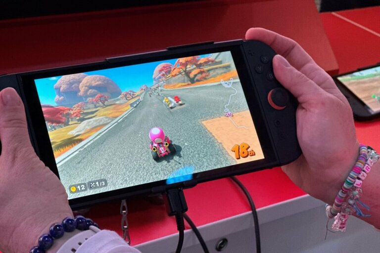 Desembalando tu NUEVO Switch 2: No quites este trozo de