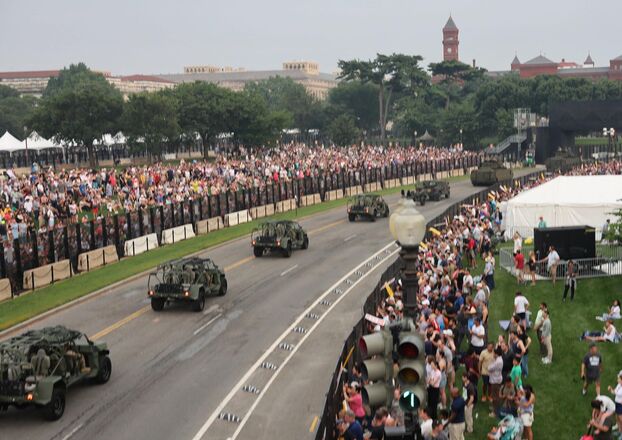 Desfile militar de Donald Trump: imágenes de una demostración de