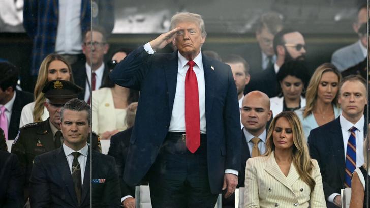 Donald Trump no ocultó su placer por el desfile militar,