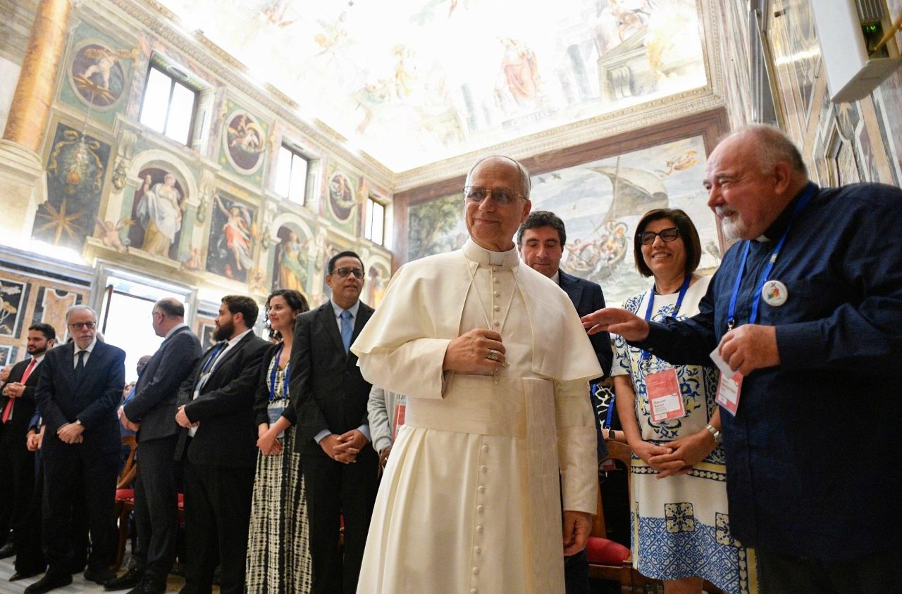 El Papa a los movimientos eclesiales: Mantengan siempre a Jesús
