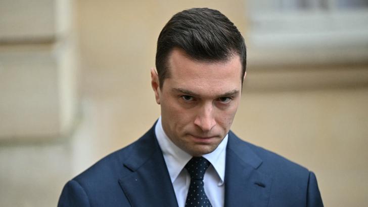 Jordan Bardella photographié à Matignon le 16 décembre (illustration)