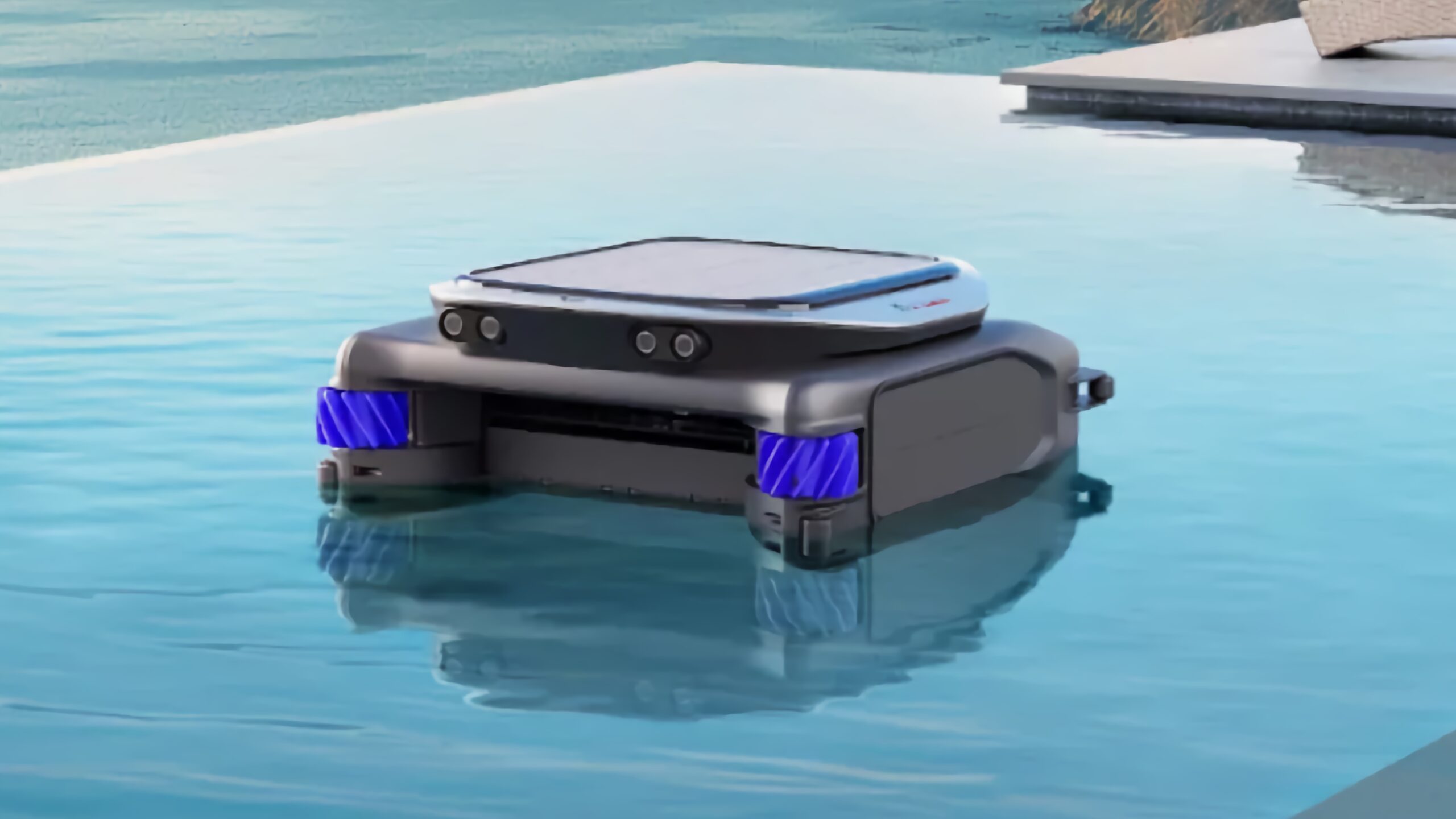 El nuevo robot Dreame limpia la superficie de tu piscina