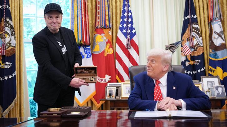 Elon Musk hace un (medio) mea culpa hacia Donald Trump