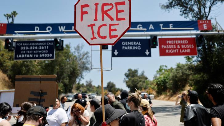 En Los Ángeles, la policía de inmigración de Trump impedida
