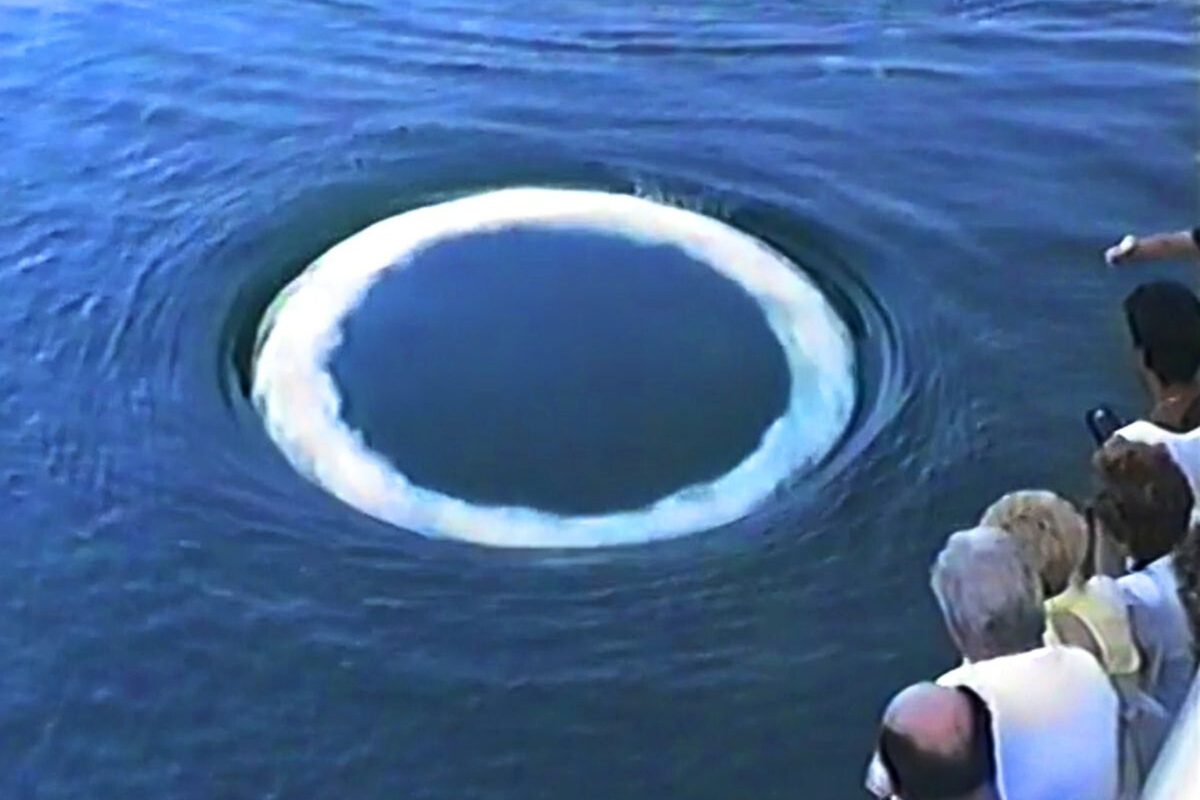 Este anillo de "humo" fue formado por una de las
