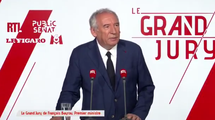 François Bayrou anuncia un calendario para su reforma sobre la