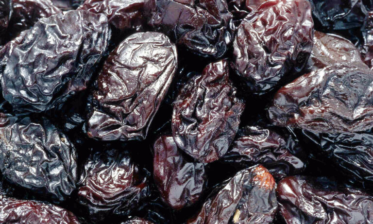 Fruta alta en proteínas fortalece músculos y huesos en personas