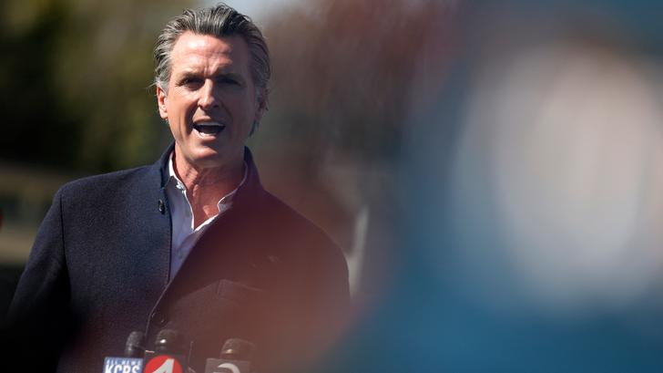 Gavin Newsom se convirtió en el oponente número uno de