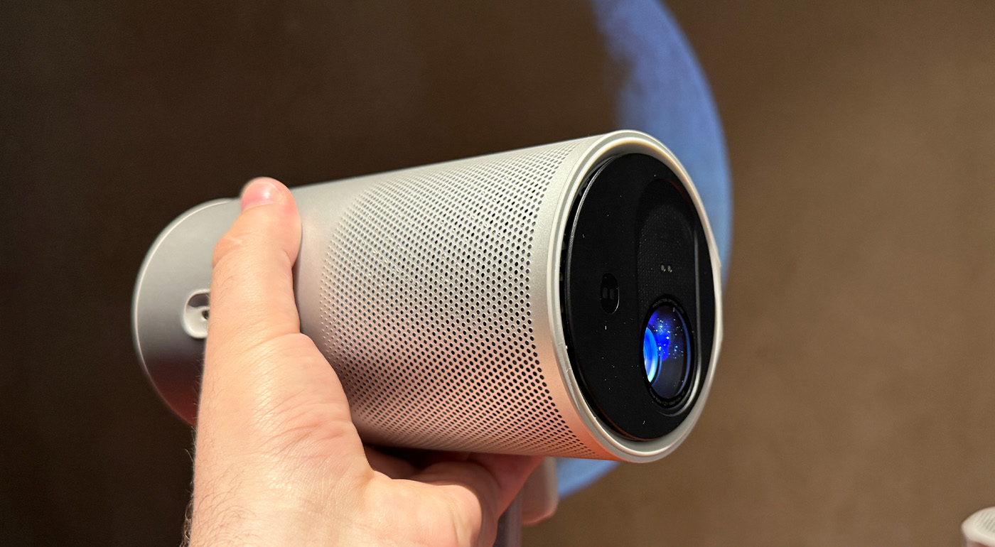 He descubierto el proyector portátil más elegante del año.