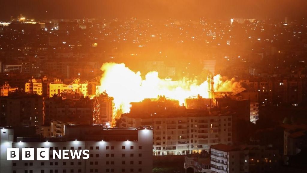 Israel ataca el sur de Beirut en la víspera del