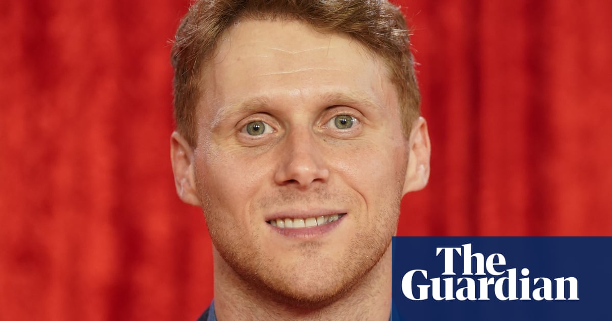 La BBC suspende al actor de EastEnders Jamie Borthwick por