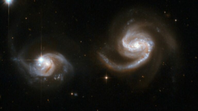 La galaxia Vía Láctea podría no chocar con Andrómeda después