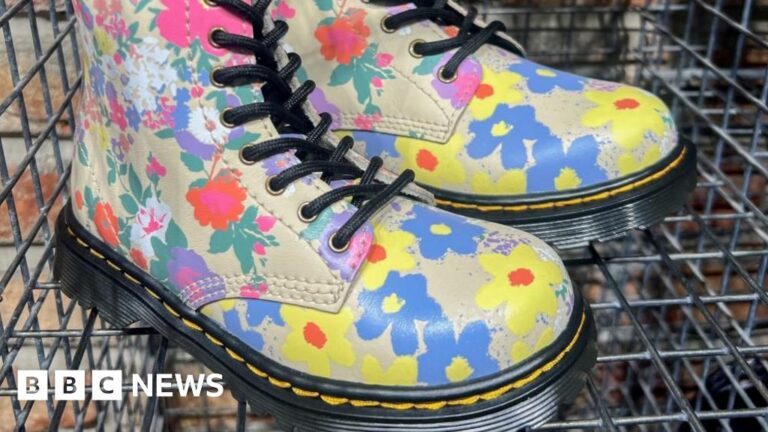 Las ganancias de Dr. Martens en Wollaston caen más del