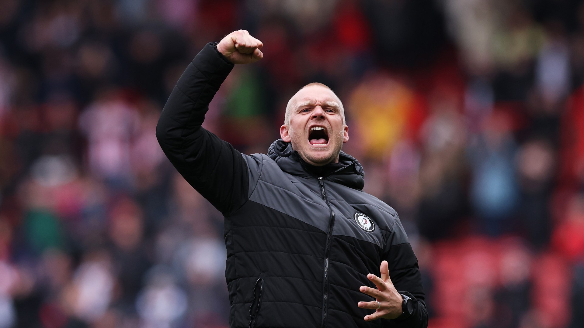 Liam Manning deja el Bristol City para unirse a rivales