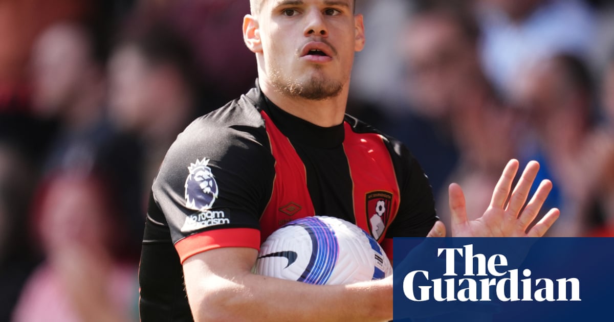 Liverpool espera cerrar un acuerdo por Milos Kerkez, valorado en