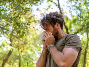 Nariz que gotea y ojos rojos: las alergias, otra cara