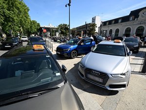 “No es viable”: los taxis inician un tour de Francia
