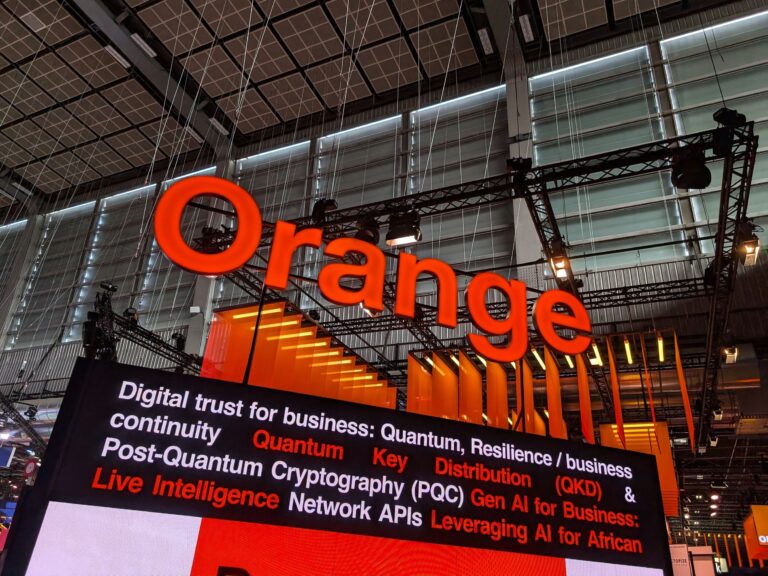 Orange toma muy en serio la defensa y la seguridad