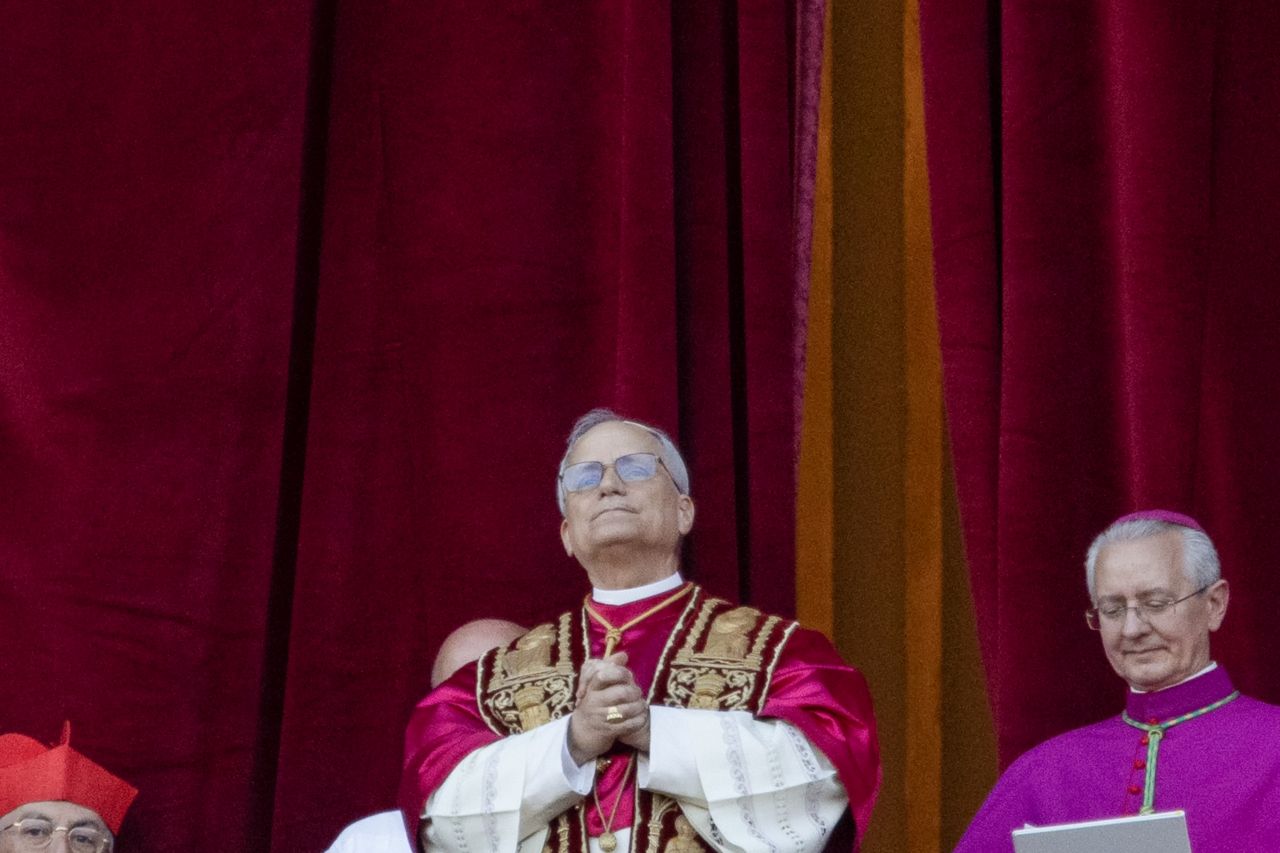 Para el papa León XIV, "la IA plantea desafíos a