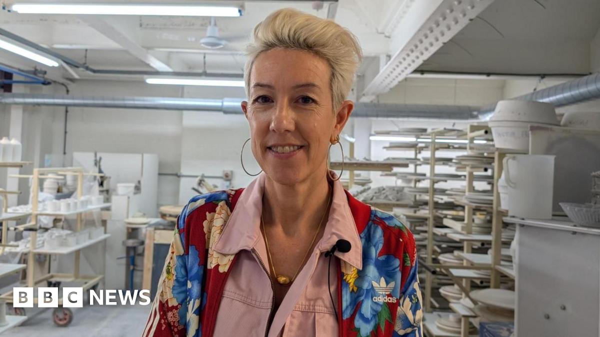 Ruego de una empresa de cerámica de Stoke para ayudar