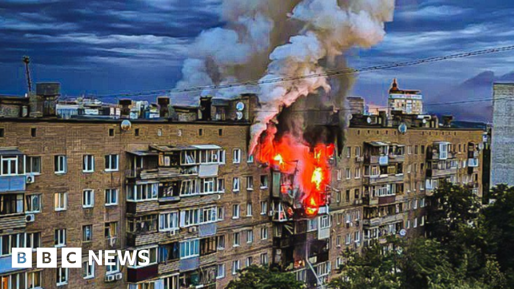 Rusia lanza el mayor ataque con drones sobre Járkov, Ucrania.