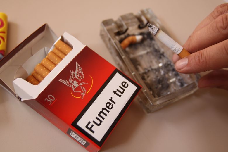 Tabaco: "No porque fumemos todos deben sufrirlo", el gobierno refuerza