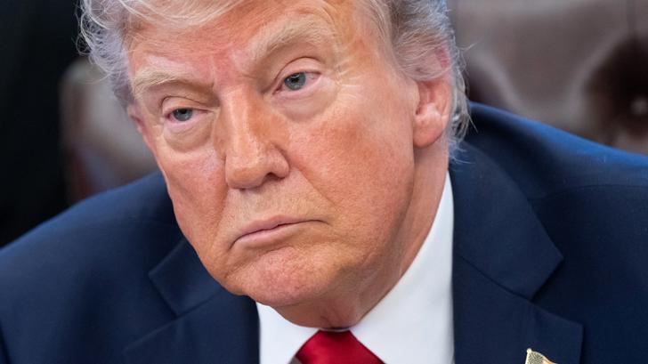 Trump sufre un revés judicial en su respuesta a las