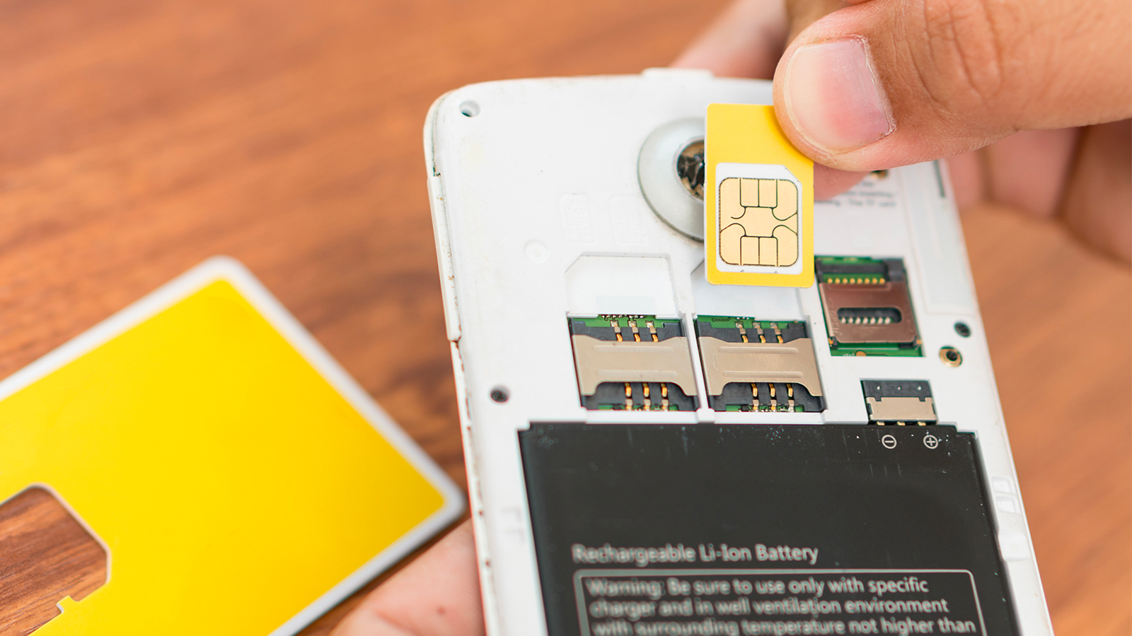 ¿Es mejor usar un teléfono prepago o un VPN?