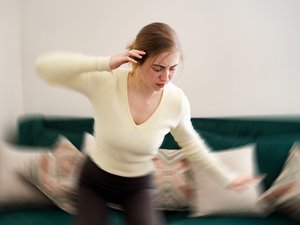 ¿Por qué sentimos vértigo al levantarnos demasiado rápido?