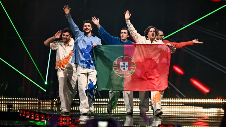 A pesar de su enorme fracaso en Eurovisión, la canción