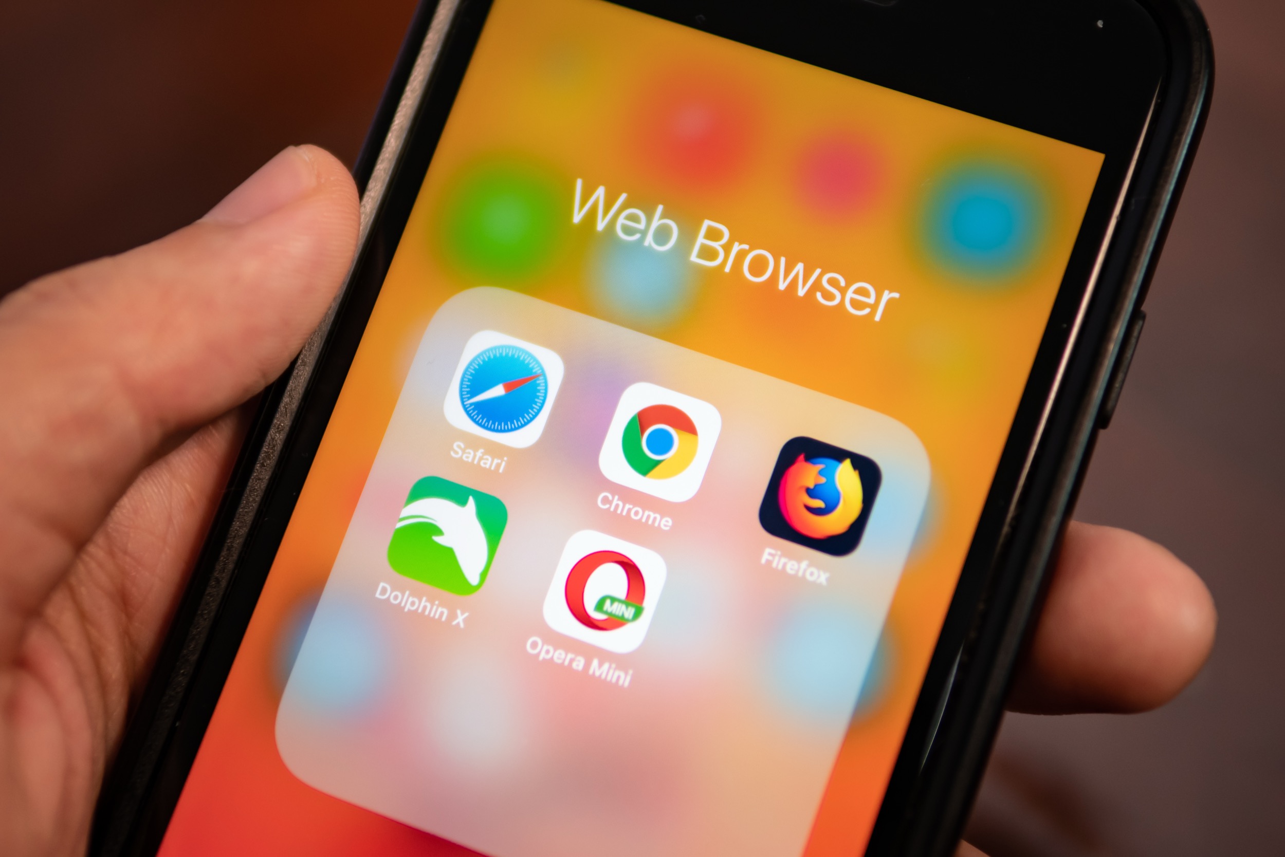 Apple mantiene el monopolio de WebKit en iOS a pesar
