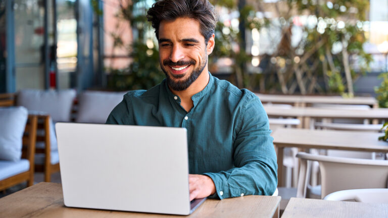 Aquí tienes cómo crear tu sitio web con un resultado