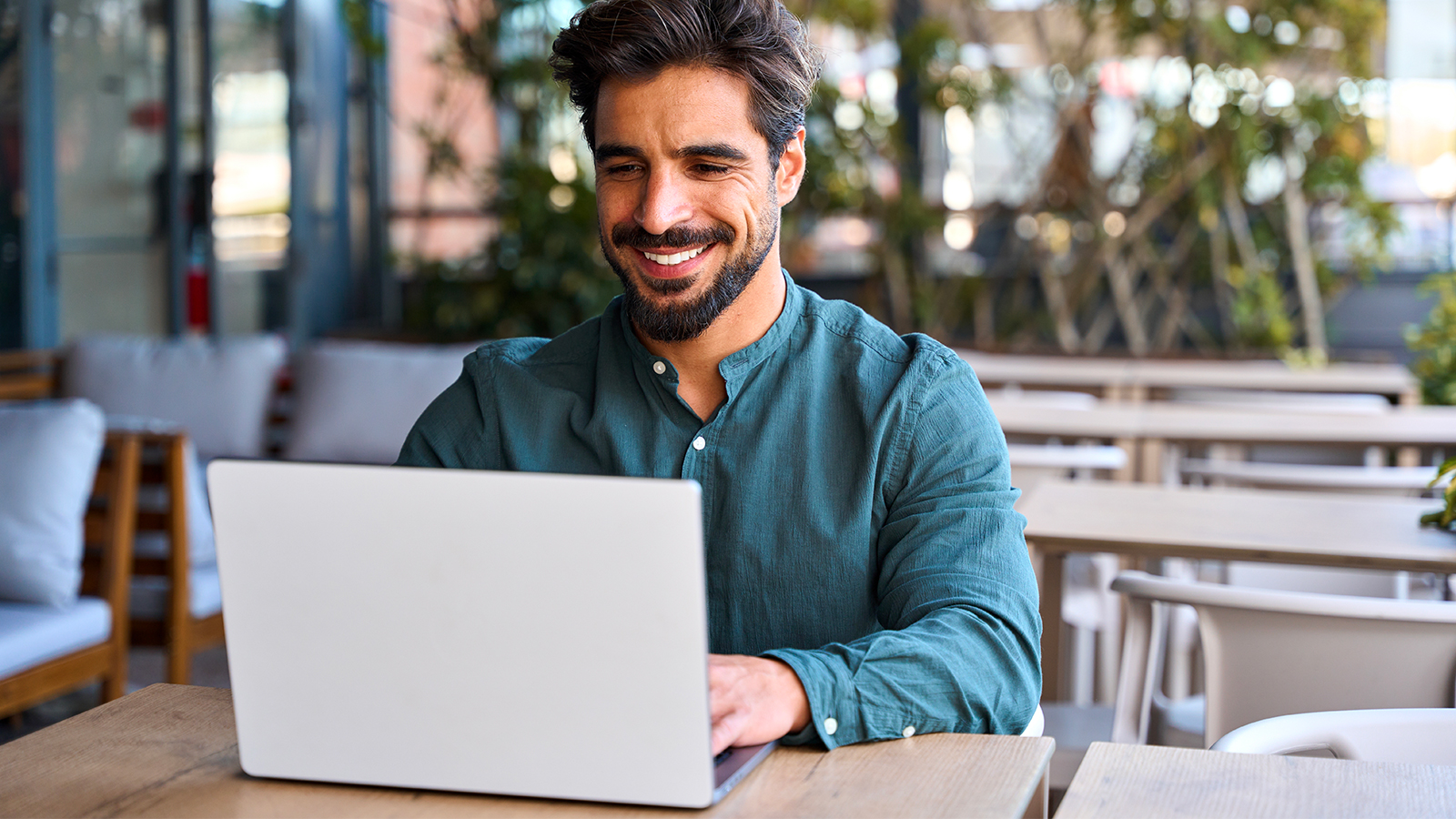 Aquí tienes cómo crear tu sitio web con un resultado