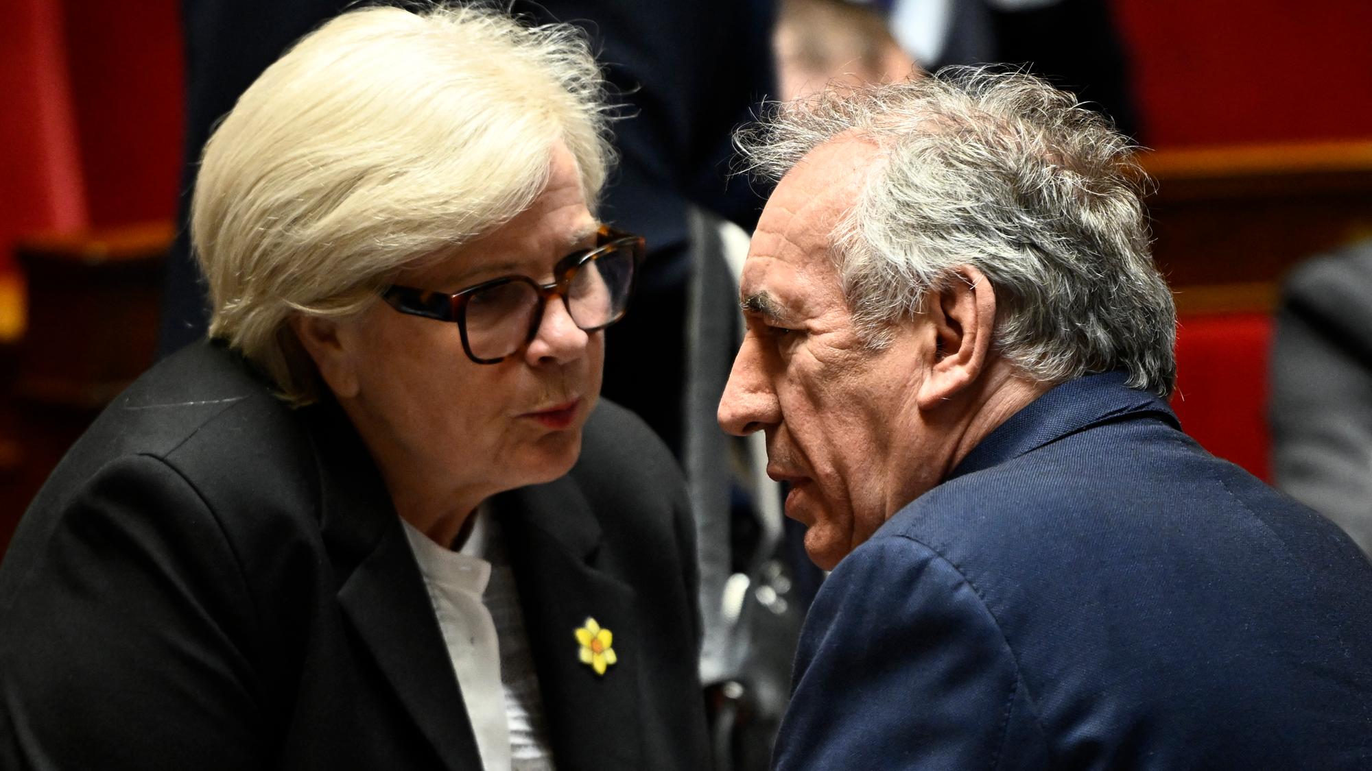 Bajas por enfermedad, afecciones de larga duración... La ministra de