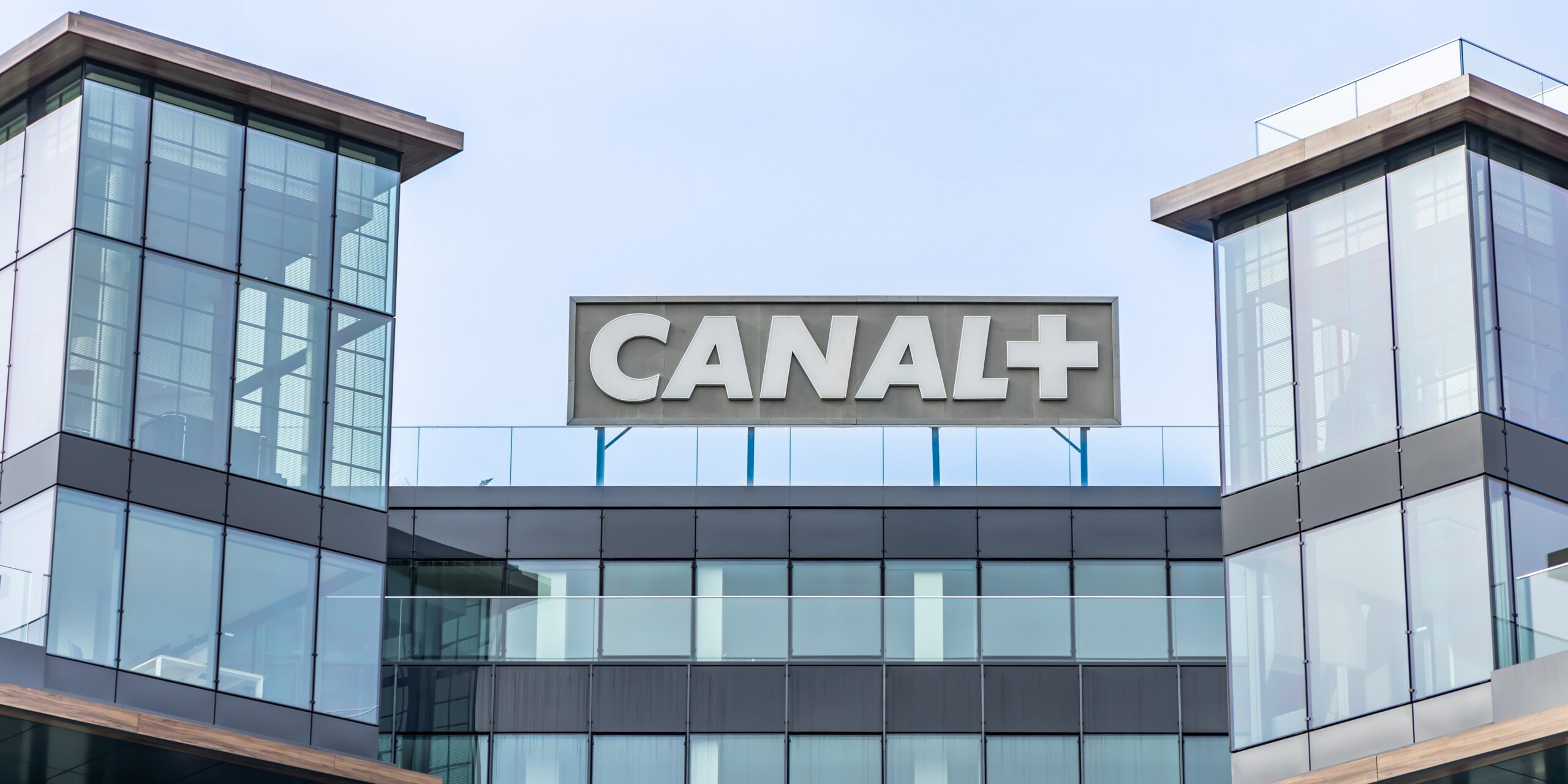 Canal+ ordena a NordVPN, Proton y otros VPN que hagan