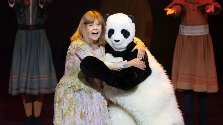 Chantal Goya, que ya no puede cantar "Pandi-Panda", presenta una