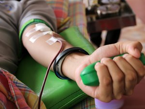 Donación de sangre: tatuajes, piercings... todo lo que cambia el