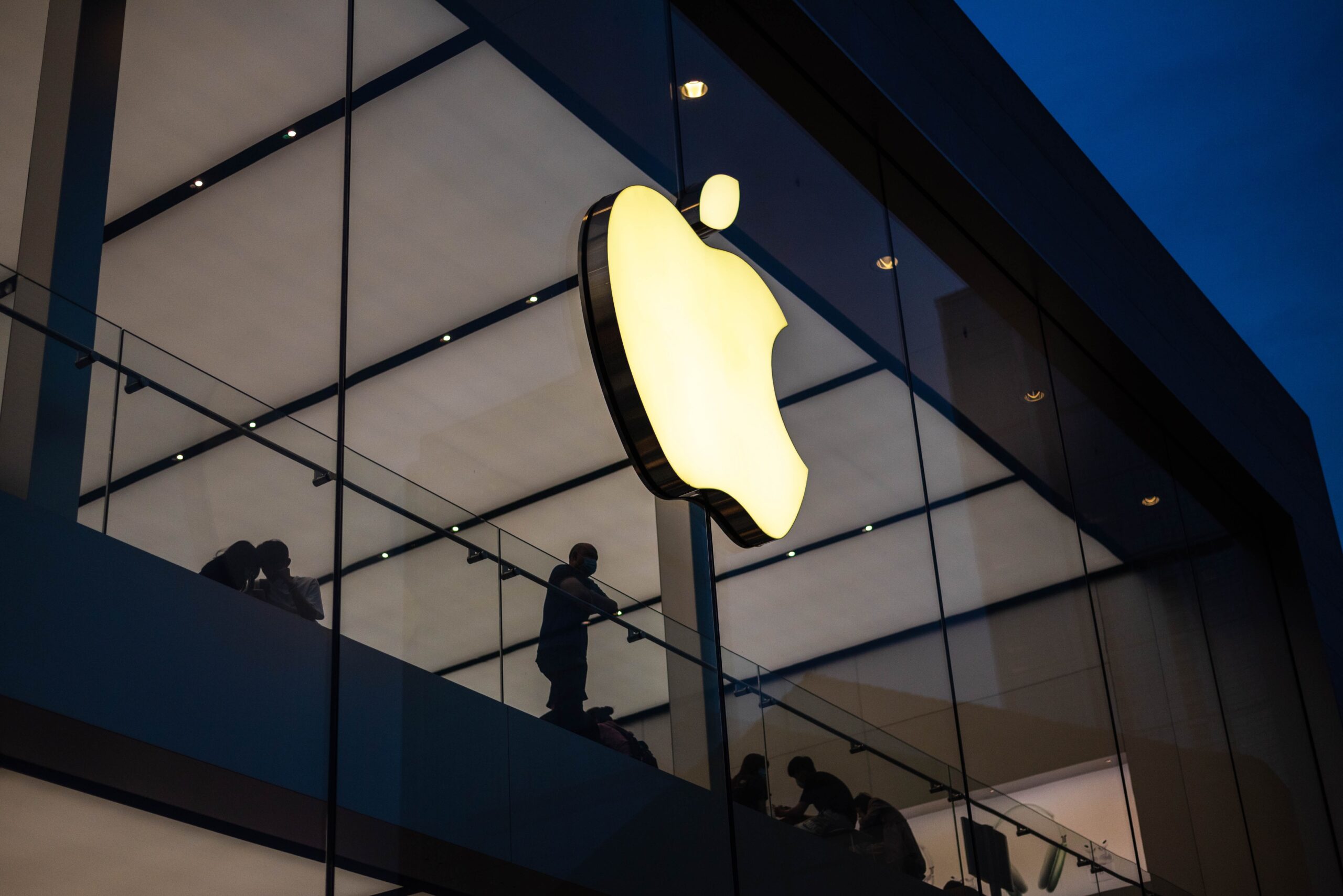 Dos años después, Apple se une a esta red social