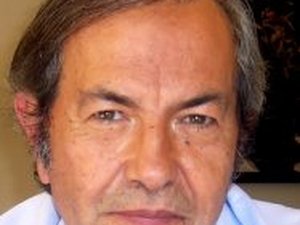 EDICTO. Prohibición de fumar en ciertos lugares públicos: espacio reducido.